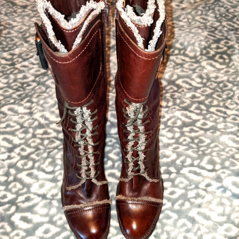 Apepazza Flute wedge boots